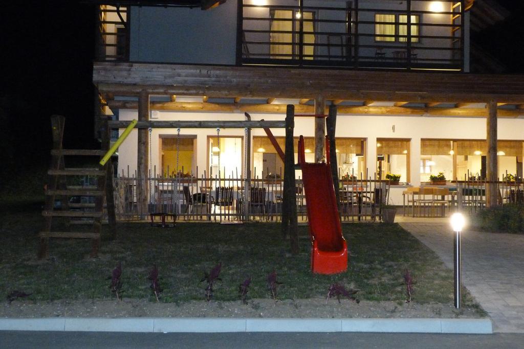 Guest House Eco Vila Mila Рогашка Слатина Экстерьер фото